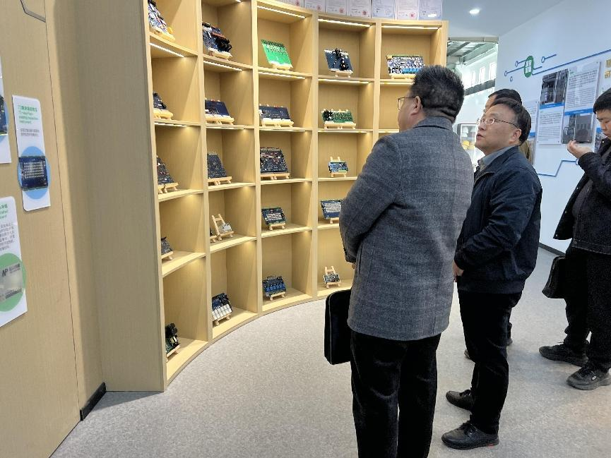 熱烈歡迎長沙市制造業(yè)發(fā)展促進(jìn)中心和雨花經(jīng)開開發(fā)公司客人來訪紐帕科技！